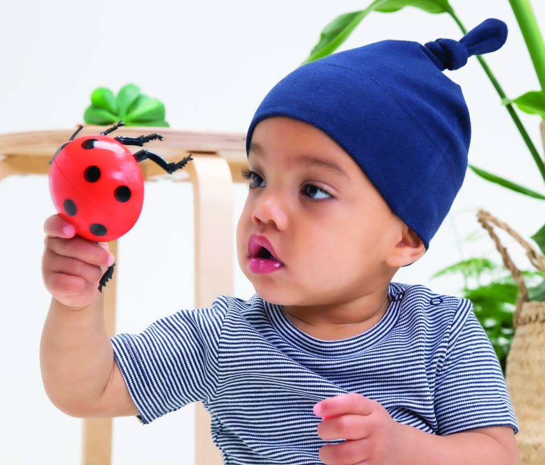 Bonnet de bébé à nœud